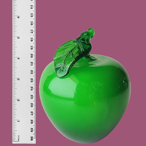 Vintage 1960s Murano Style Hand Blown Life Sized Green Apple - Picture 5 of 5